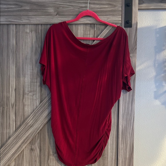 Women's Wine colored Dolman Sleeve Tunic Top with Side Ruching Size M - Picture 3 of 7